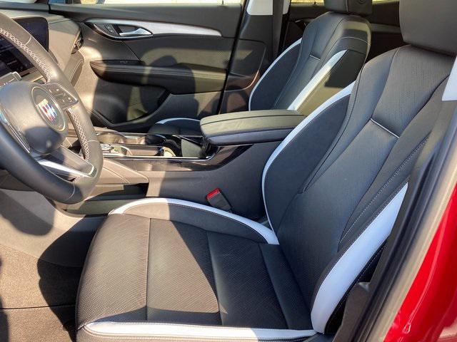 used 2025 Buick Envision car, priced at $35,300