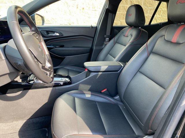 used 2024 Chevrolet Trax car, priced at $23,086