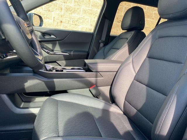 new 2026 Chevrolet Equinox car, priced at $34,370