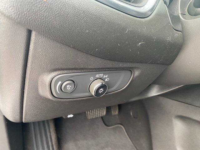 used 2022 Chevrolet Equinox car, priced at $21,995
