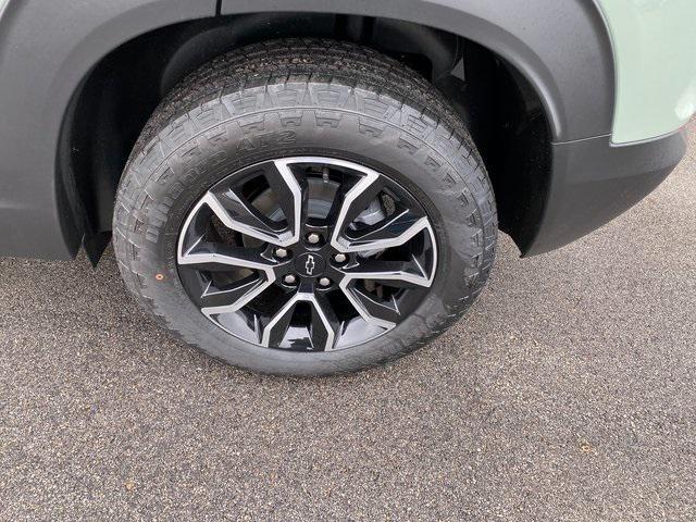 new 2025 Chevrolet TrailBlazer car, priced at $32,185