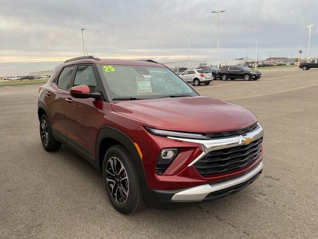 new 2025 Chevrolet TrailBlazer car, priced at $28,475