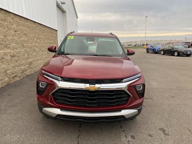 new 2025 Chevrolet TrailBlazer car, priced at $28,475