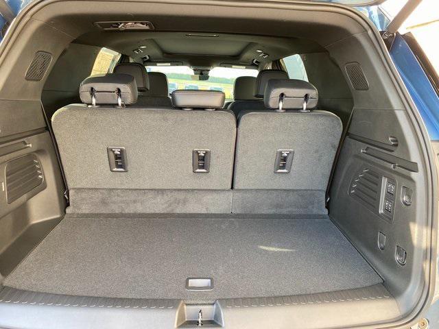 new 2025 Chevrolet Traverse car, priced at $57,145