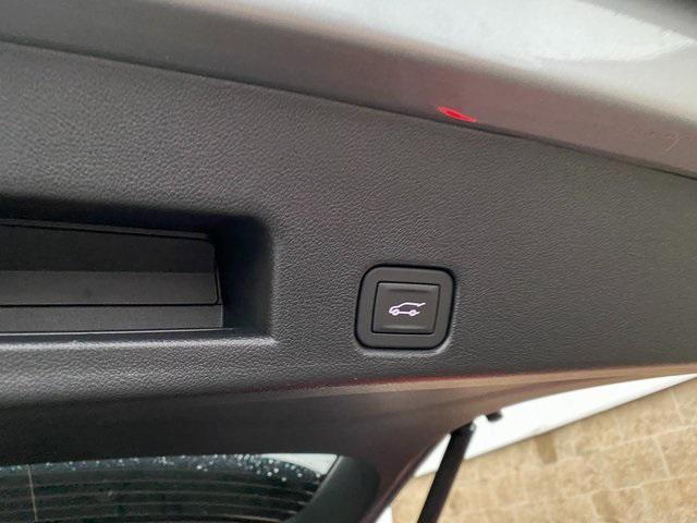 new 2025 GMC Acadia car, priced at $49,925