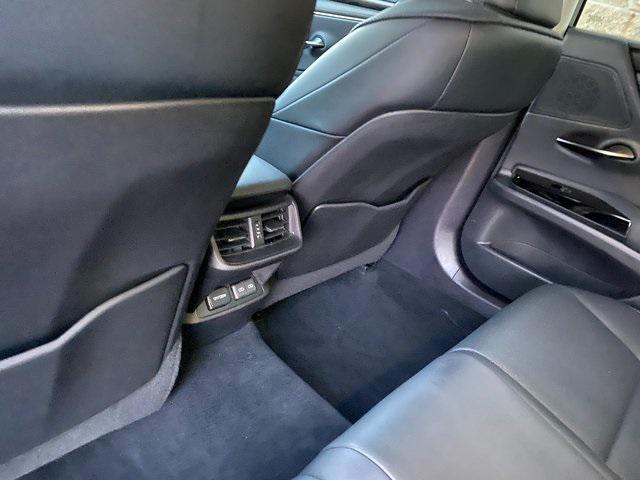 used 2022 Lexus ES 350 car, priced at $39,990
