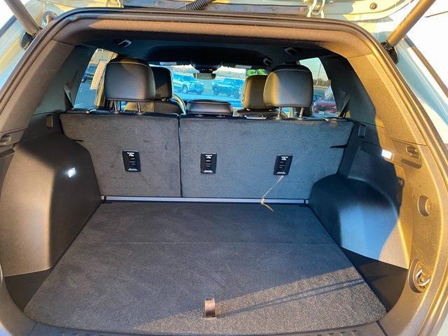 used 2025 Chevrolet Equinox car, priced at $33,950