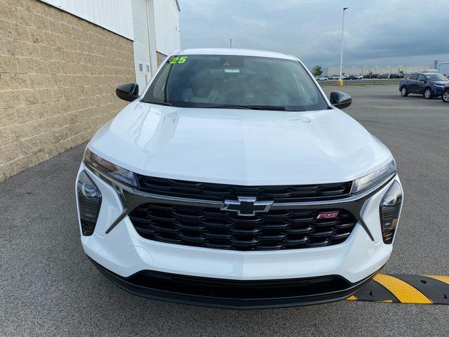 new 2025 Chevrolet Trax car, priced at $24,685