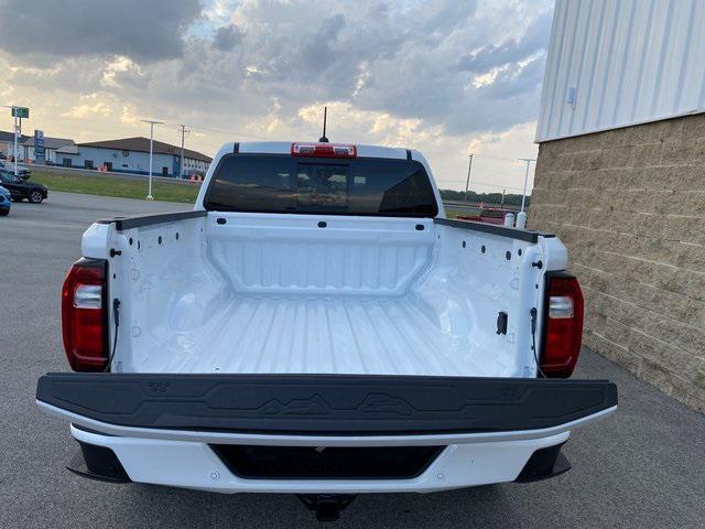 new 2025 GMC Canyon car, priced at $45,325