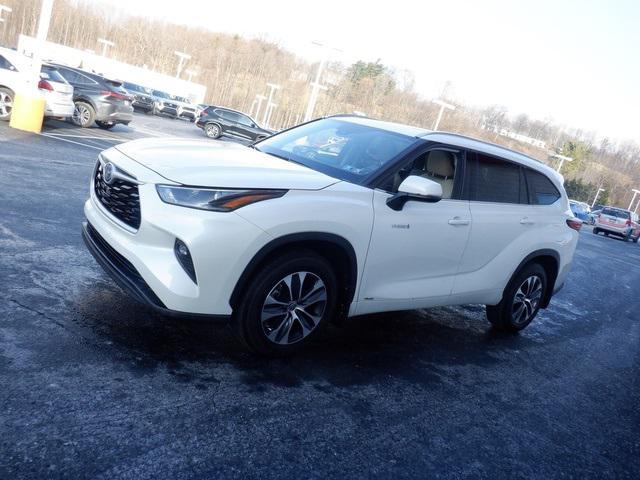 used 2021 Toyota Highlander Hybrid car, priced at $38,954