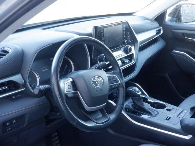 used 2022 Toyota Highlander Hybrid car, priced at $37,863