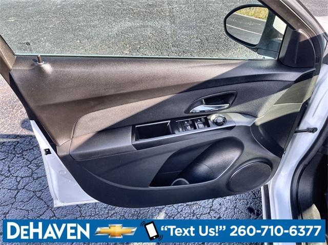 used 2014 Chevrolet Cruze car, priced at $9,812