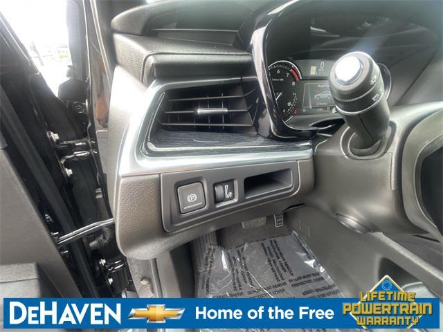 used 2025 Cadillac XT5 car, priced at $46,565