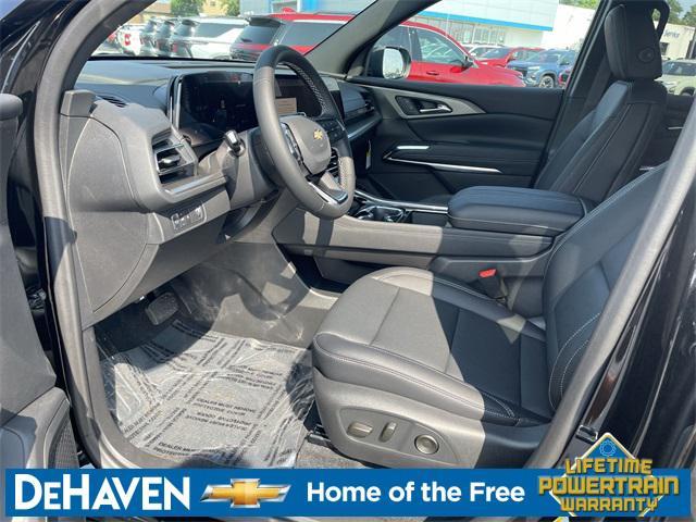 new 2025 Chevrolet Traverse car