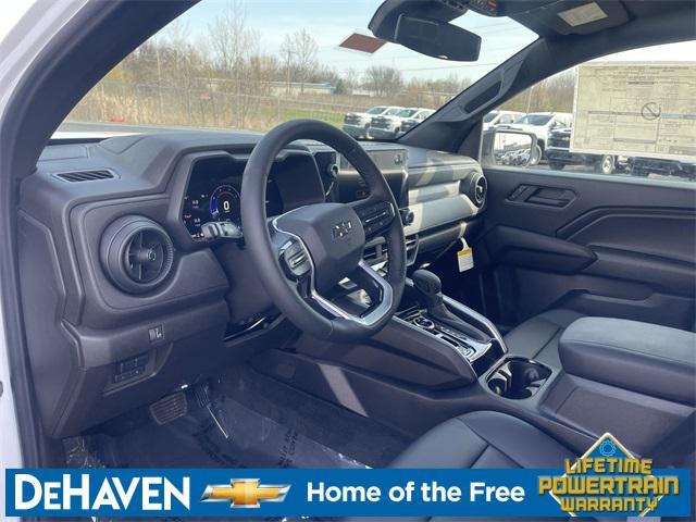 new 2025 Chevrolet Colorado car, priced at $44,618