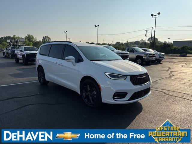 used 2021 Chrysler Pacifica car, priced at $29,968