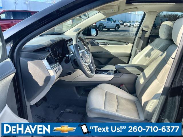 used 2023 Cadillac XT5 car, priced at $33,099