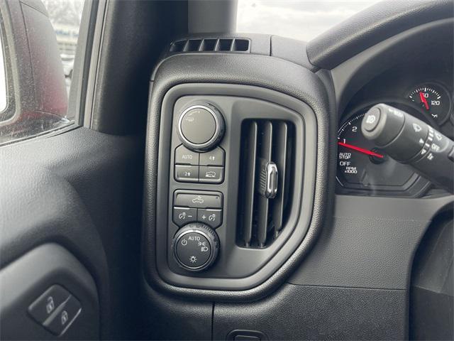 new 2025 Chevrolet Silverado 1500 car, priced at $49,562