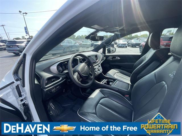 used 2023 Chrysler Pacifica car, priced at $38,545