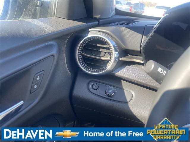 new 2025 Chevrolet Trax car, priced at $25,063