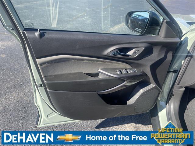 new 2025 Chevrolet Trax car, priced at $25,063