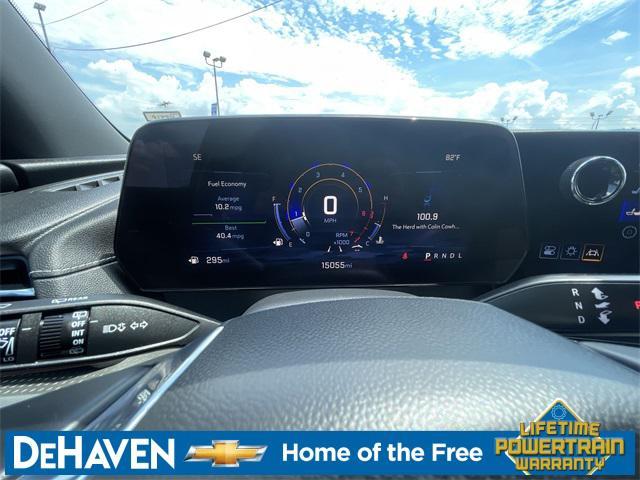 used 2025 Chevrolet Traverse car, priced at $38,449