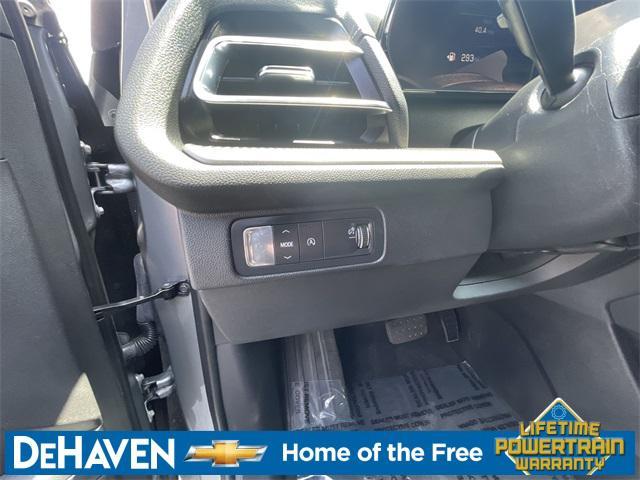 used 2025 Chevrolet Traverse car, priced at $38,449