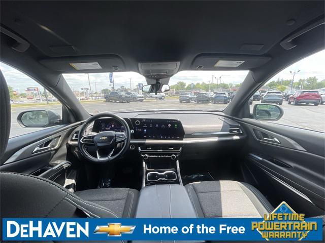 used 2025 Chevrolet Traverse car, priced at $38,449