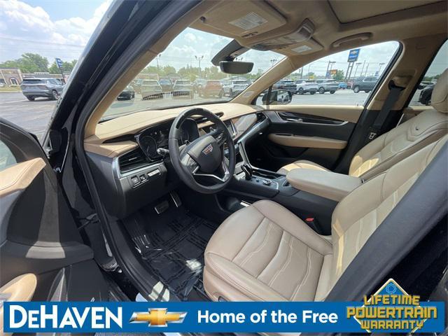 used 2025 Cadillac XT6 car, priced at $59,552