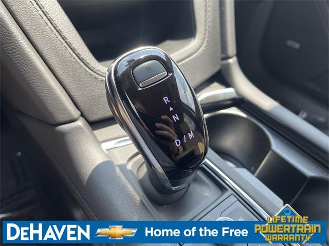 used 2025 Cadillac XT6 car, priced at $59,552