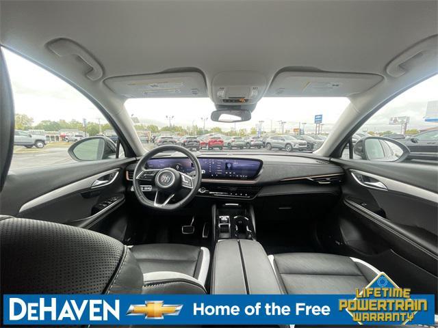 used 2025 Buick Envision car, priced at $34,067