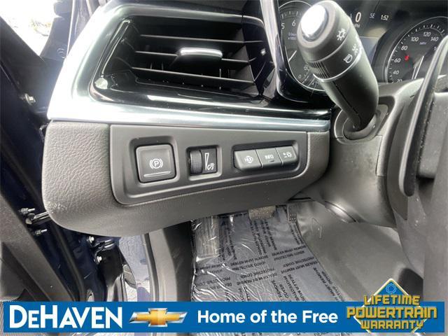 used 2025 Cadillac XT6 car, priced at $52,986