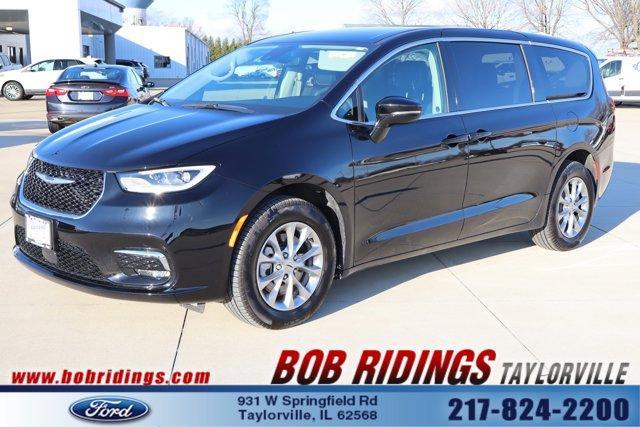 used 2024 Chrysler Pacifica car, priced at $41,524