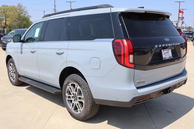 new 2025 Ford Expedition car, priced at $75,705