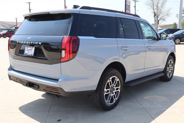 new 2025 Ford Expedition car, priced at $75,705
