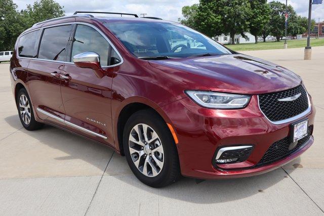 used 2022 Chrysler Pacifica Hybrid car, priced at $39,990