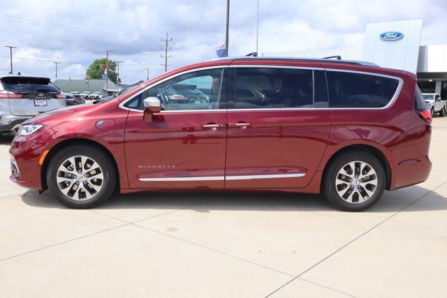 used 2022 Chrysler Pacifica Hybrid car, priced at $39,990