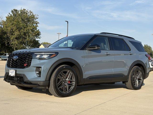 new 2025 Ford Explorer car