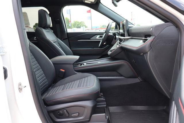 new 2025 Ford Explorer car