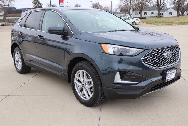 used 2024 Ford Edge car, priced at $30,990