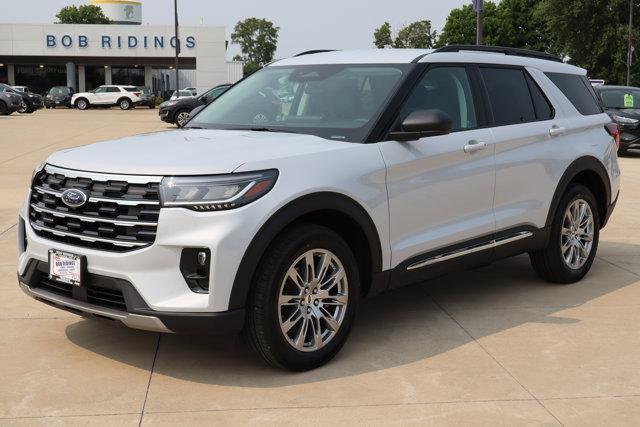 new 2025 Ford Explorer car