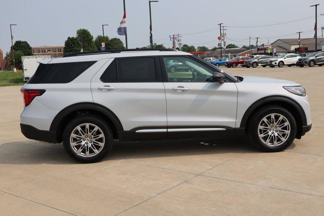 new 2025 Ford Explorer car