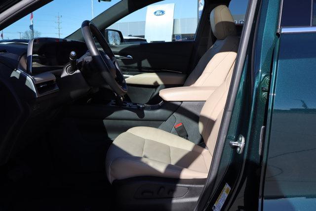 used 2024 Cadillac XT4 car, priced at $40,990