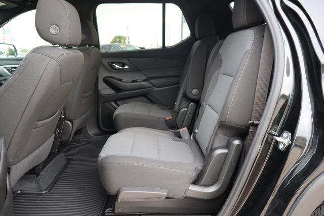 used 2023 Chevrolet Traverse car, priced at $33,990