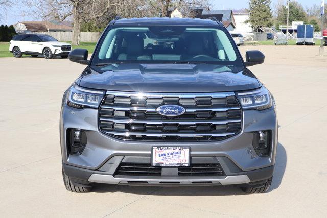 new 2025 Ford Explorer car, priced at $45,043