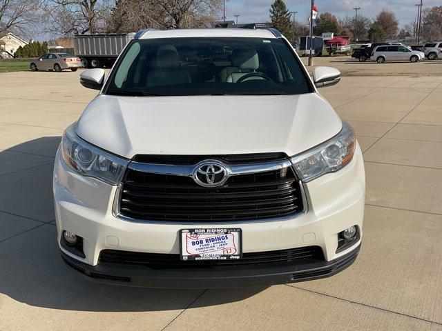 used 2016 Toyota Highlander car, priced at $20,424