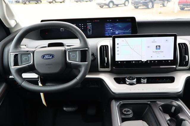 new 2025 Ford Expedition car, priced at $70,483