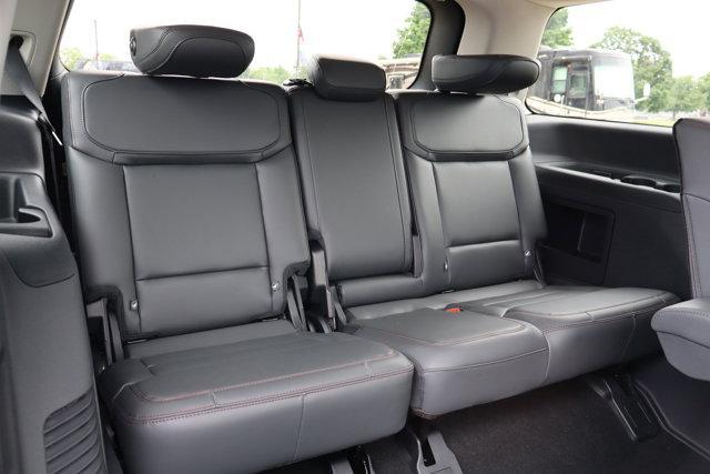 new 2025 Ford Expedition car, priced at $70,483