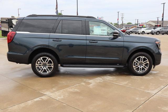 new 2025 Ford Expedition car, priced at $70,483