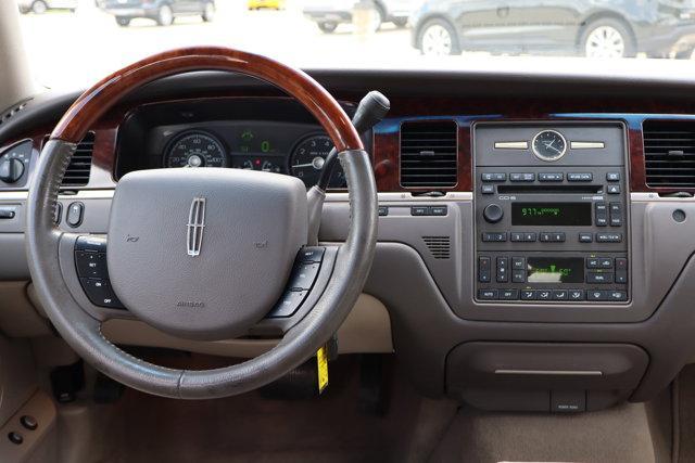 used 2010 Lincoln Town Car car, priced at $13,990